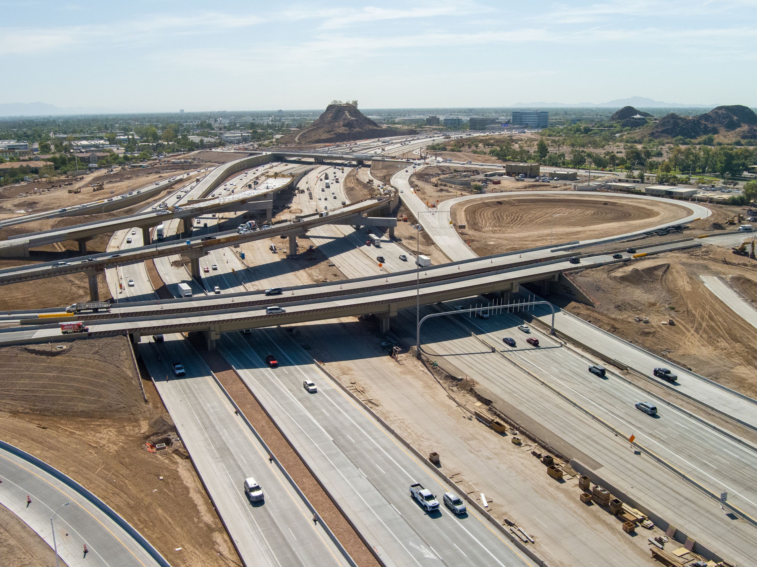 Drone view of the I‑10 Broadway Curve Improvement Project